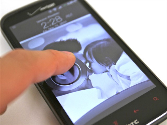经典回顾 HTC Rezound精美图赏——IT168手机频道