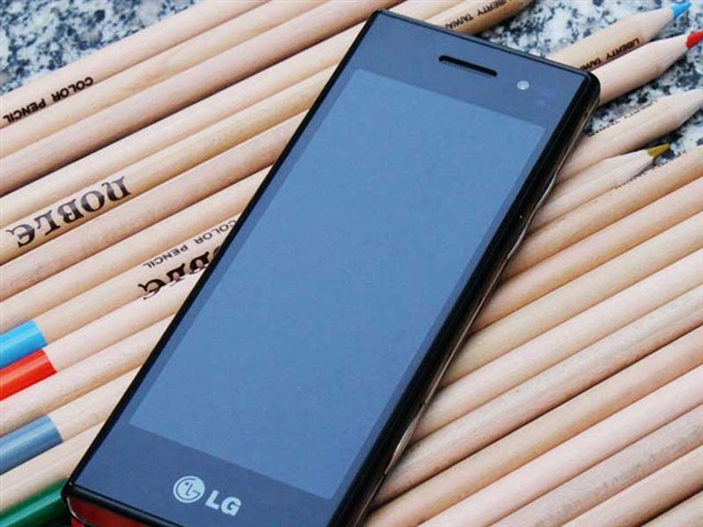 LGBL40e 巧克力手机 经典与现代的甜蜜邂逅
